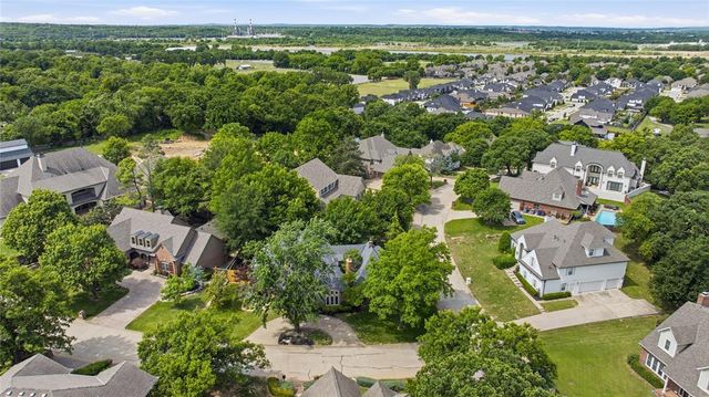 10202 S Knoxville Avenue, Tulsa, OK 74137