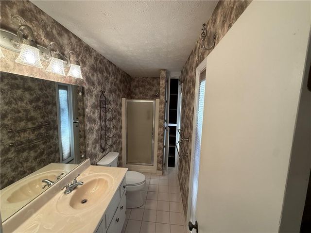 2880 Almand Court NW, Conyers, GA 30012