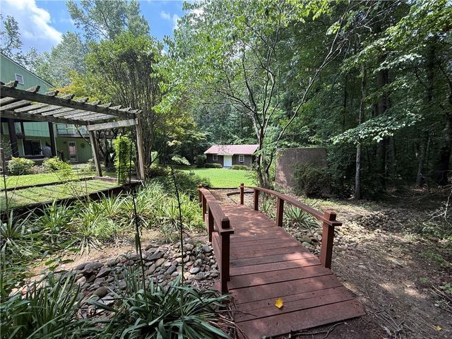 2880 Almand Court NW, Conyers, GA 30012