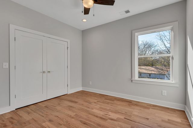 414A E Bend Dr, Nashville, TN 37209