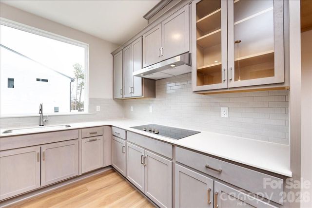 812 Flintside Lane, Charlotte, NC 28217