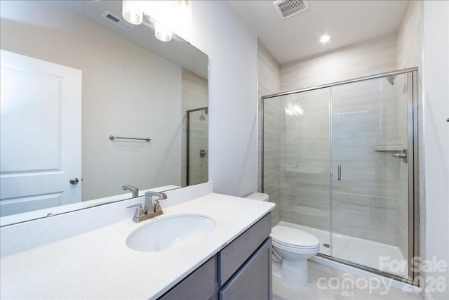 812 Flintside Lane, Charlotte, NC 28217