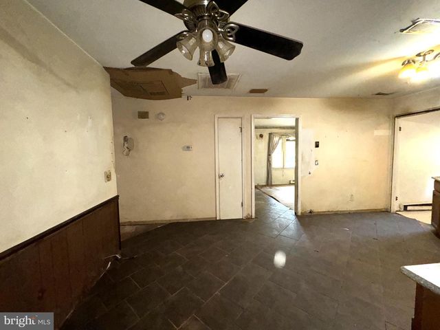 5504 BURR HILL RD, Rhoadesville, VA 22542