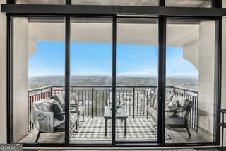 3040 Peachtree Road NW 1811, Atlanta, GA 30305