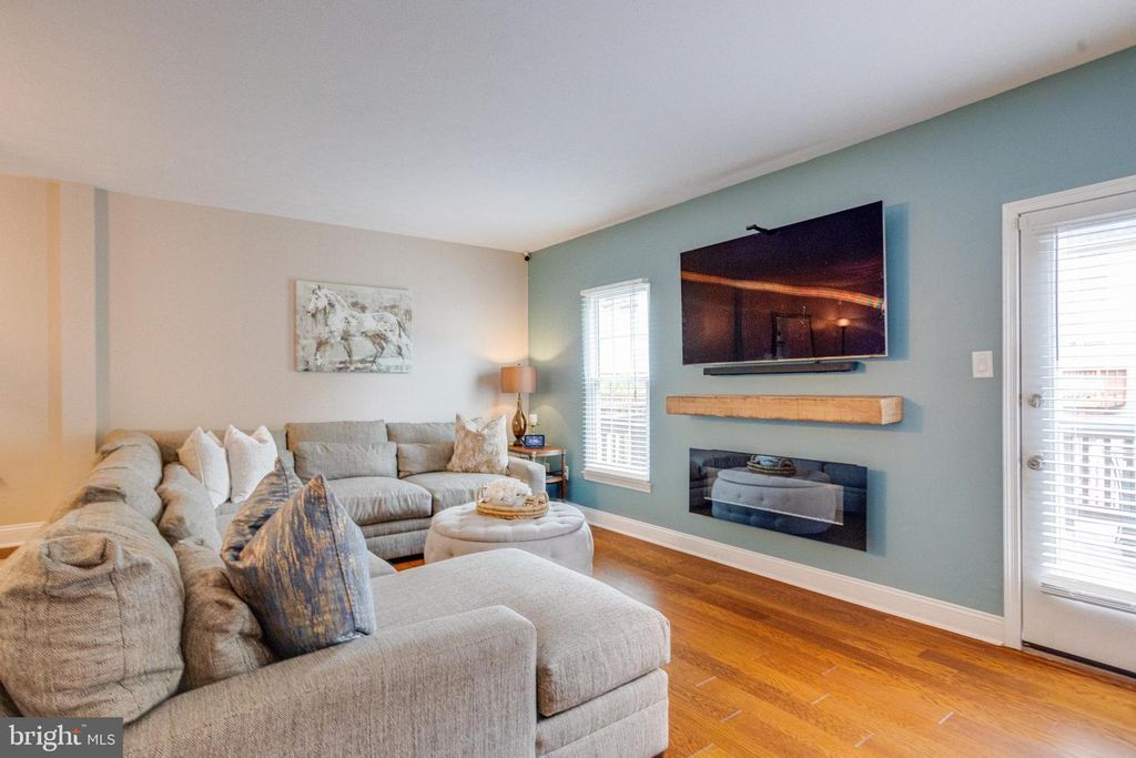 Image 17 of property listing at 5322 KELMSCOT RD, Baltimore, MD 21237