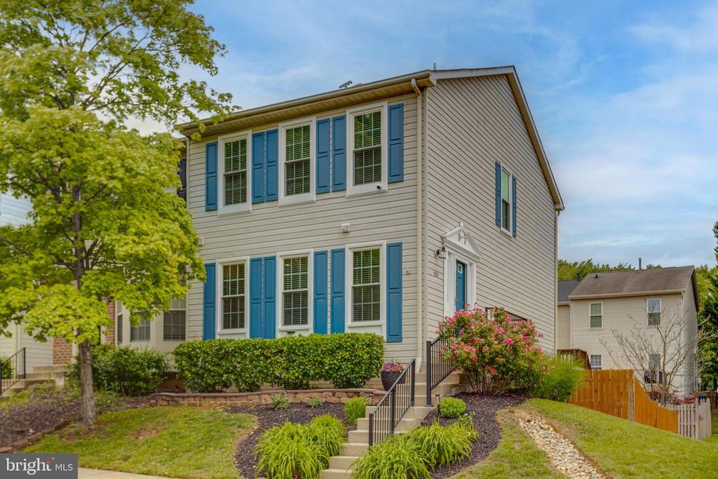 Image 2 of property listing at 5322 KELMSCOT RD, Baltimore, MD 21237