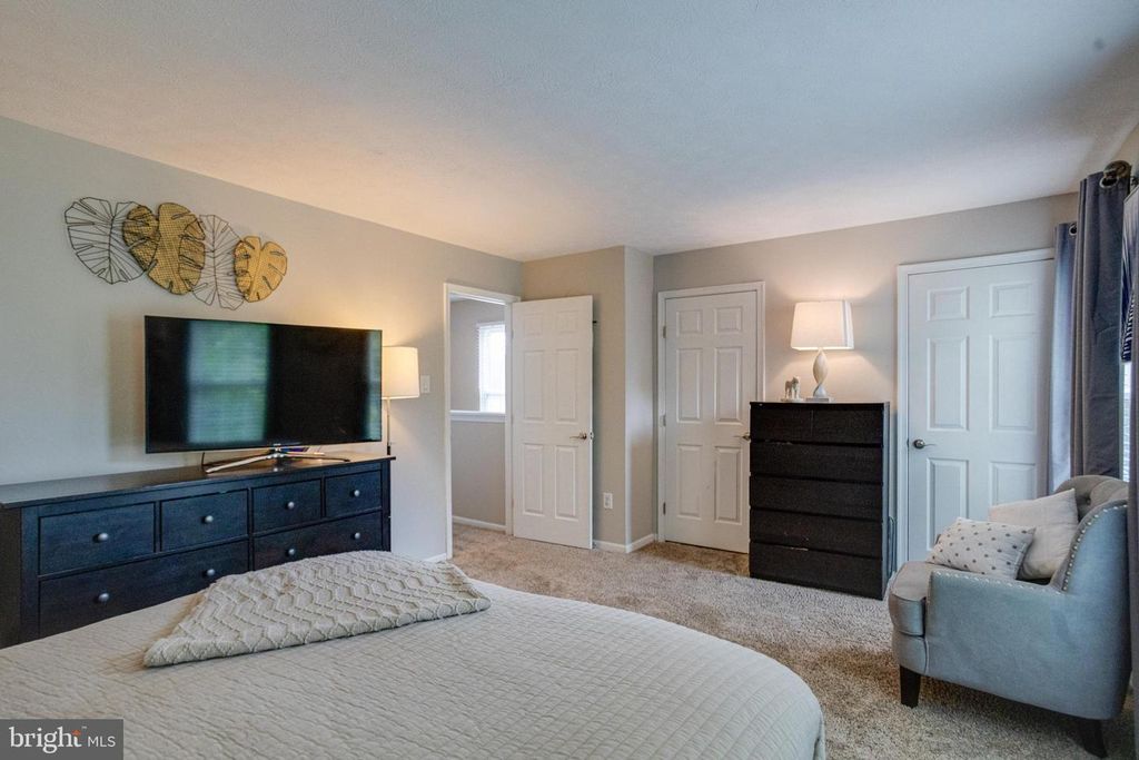 Image 30 of property listing at 5322 KELMSCOT RD, Baltimore, MD 21237
