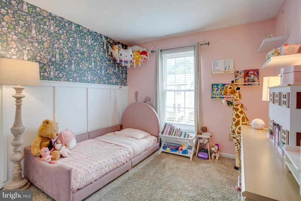 Image 33 of property listing at 5322 KELMSCOT RD, Baltimore, MD 21237