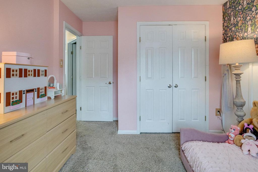 Image 36 of property listing at 5322 KELMSCOT RD, Baltimore, MD 21237