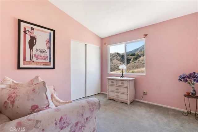 12119 Via Santa Barbara, Sylmar, CA 91342