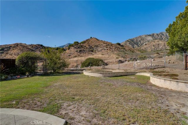 12119 Via Santa Barbara, Sylmar, CA 91342
