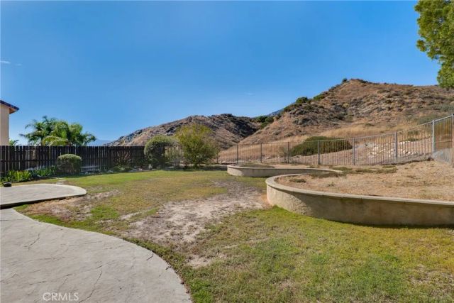12119 Via Santa Barbara, Sylmar, CA 91342