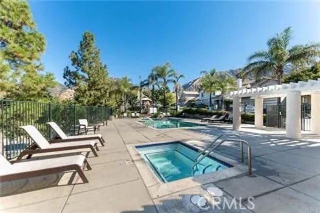 12119 Via Santa Barbara, Sylmar, CA 91342