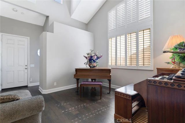 12119 Via Santa Barbara, Sylmar, CA 91342