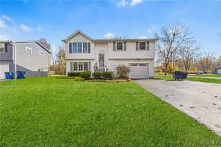 146 October Lane, Amherst, NY 14228