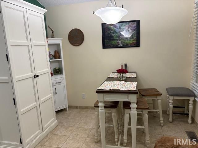 706 E Pepperridge Drive, Bloomington, IN 47401