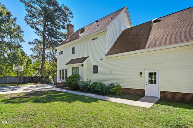 1100 Kensington Avenue NW, Wilson, NC 27896