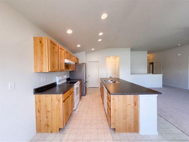 1542 Water Vista Ln, Windsor, CO 80550