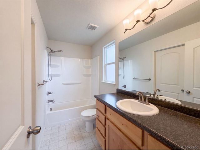 1542 Water Vista Ln, Windsor, CO 80550