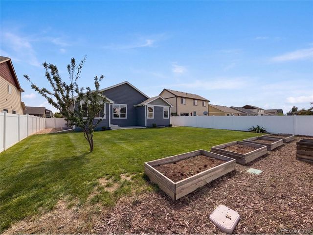1542 Water Vista Ln, Windsor, CO 80550