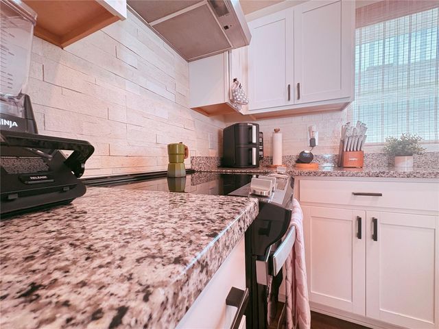 1084 PAPAYA CIRCLE, Davenport, FL 33897