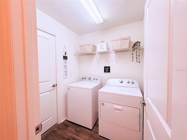 1084 PAPAYA CIRCLE, Davenport, FL 33897