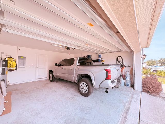 1084 PAPAYA CIRCLE, Davenport, FL 33897