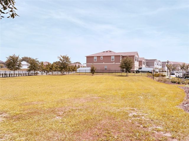 1084 PAPAYA CIRCLE, Davenport, FL 33897