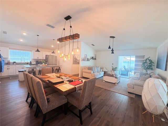 1084 PAPAYA CIRCLE, Davenport, FL 33897