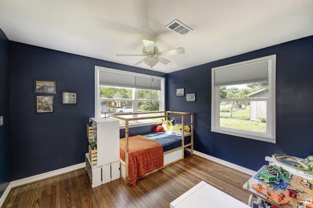 722 Azaleadell Drive, Houston, TX 77018