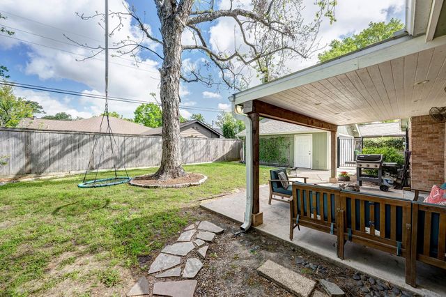 722 Azaleadell Drive, Houston, TX 77018