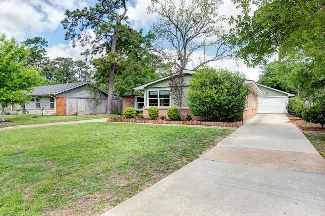 722 Azaleadell Drive, Houston, TX 77018