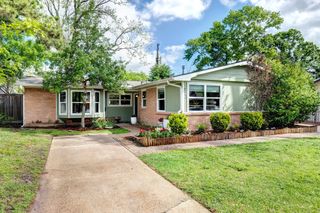 722 Azaleadell Drive, Houston, TX 77018