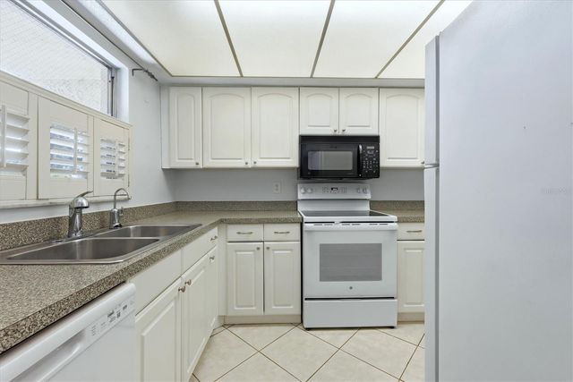 2280 STICKNEY POINT RD 410, Sarasota, FL 34231