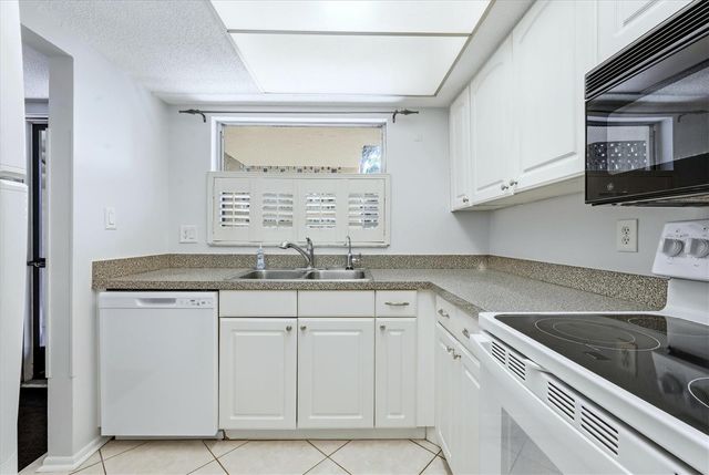 2280 STICKNEY POINT RD 410, Sarasota, FL 34231