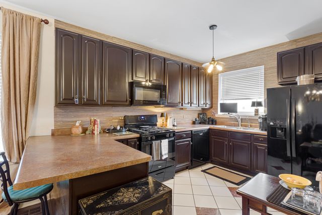 3512 W Leland Avenue 1, Chicago, IL 60625