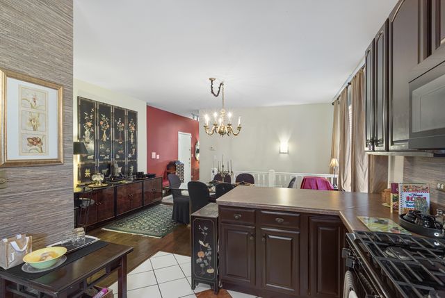 3512 W Leland Avenue 1, Chicago, IL 60625