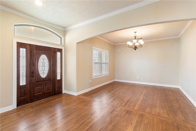 900 North Randolph Avenue, Bryan, TX 77803