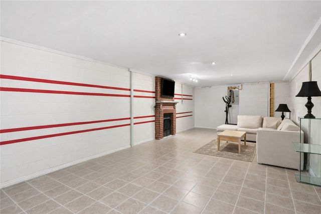 2129 Admiral, Aliquippa, PA 15001