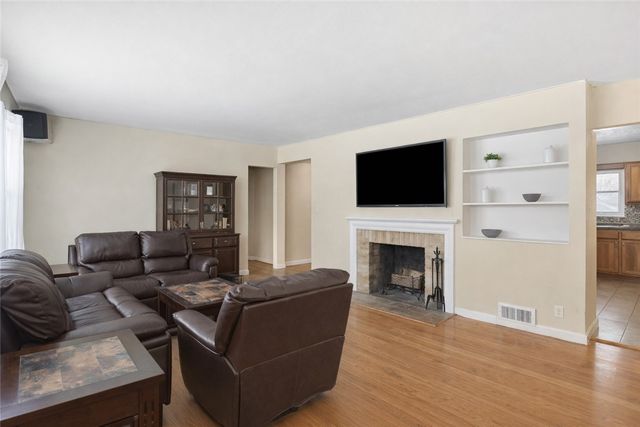 2129 Admiral, Aliquippa, PA 15001