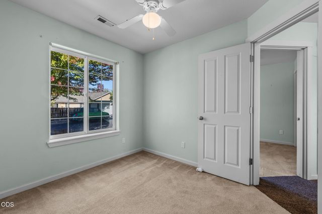 444 SW 28th Street, Redmond, OR 97756