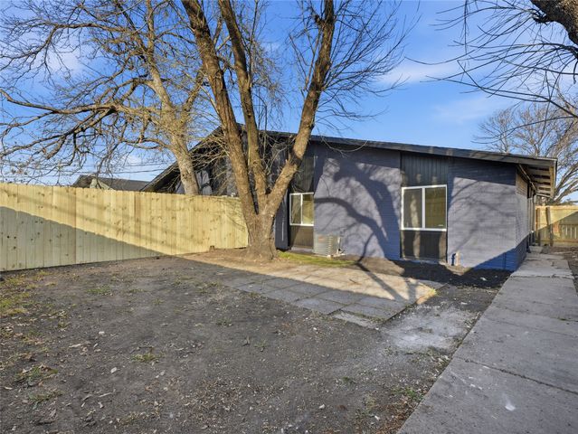 1721 R Avenue, Plano, TX 75074