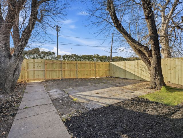 1721 R Avenue, Plano, TX 75074