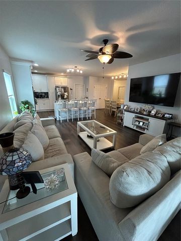 9213 HALSEY DR, Groveland, FL 34736