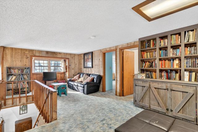 23394 Lawrence 1096, Monett, MO 65708