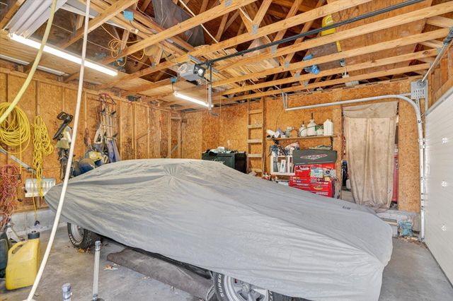 23394 Lawrence 1096, Monett, MO 65708