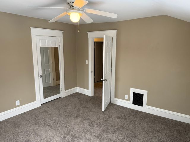 2107 E Locust Street, Davenport, IA 52803