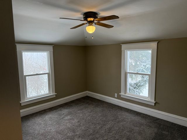 2107 E Locust Street, Davenport, IA 52803