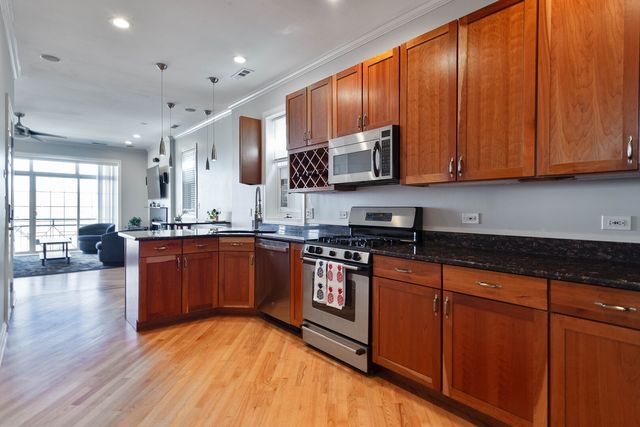 2625 W Belmont Avenue 4, Chicago, IL 60618