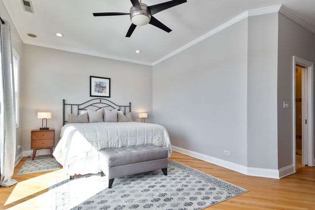 2625 W Belmont Avenue 4, Chicago, IL 60618